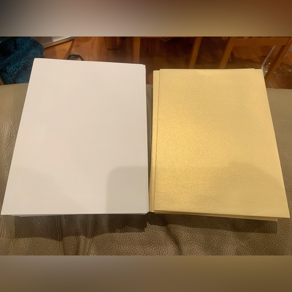 Bundle Of 72 White And Gold 5.25” By 7.25” Invitation Envelopes